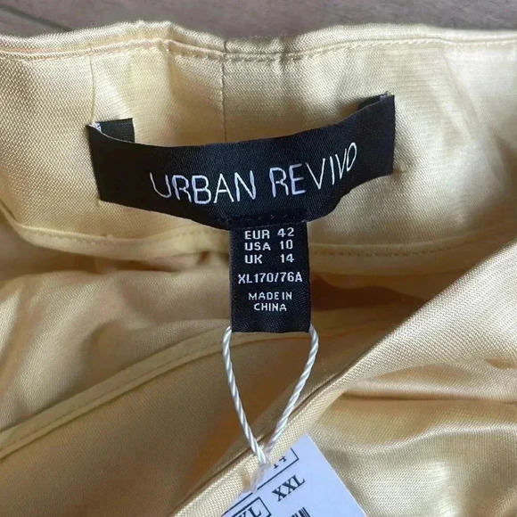 NWT Urban Revivo Ruched Yellow Tulip Skirt Sz 10 - Picture 3 of 6